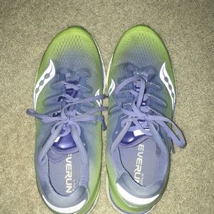 Saucony gym shoes